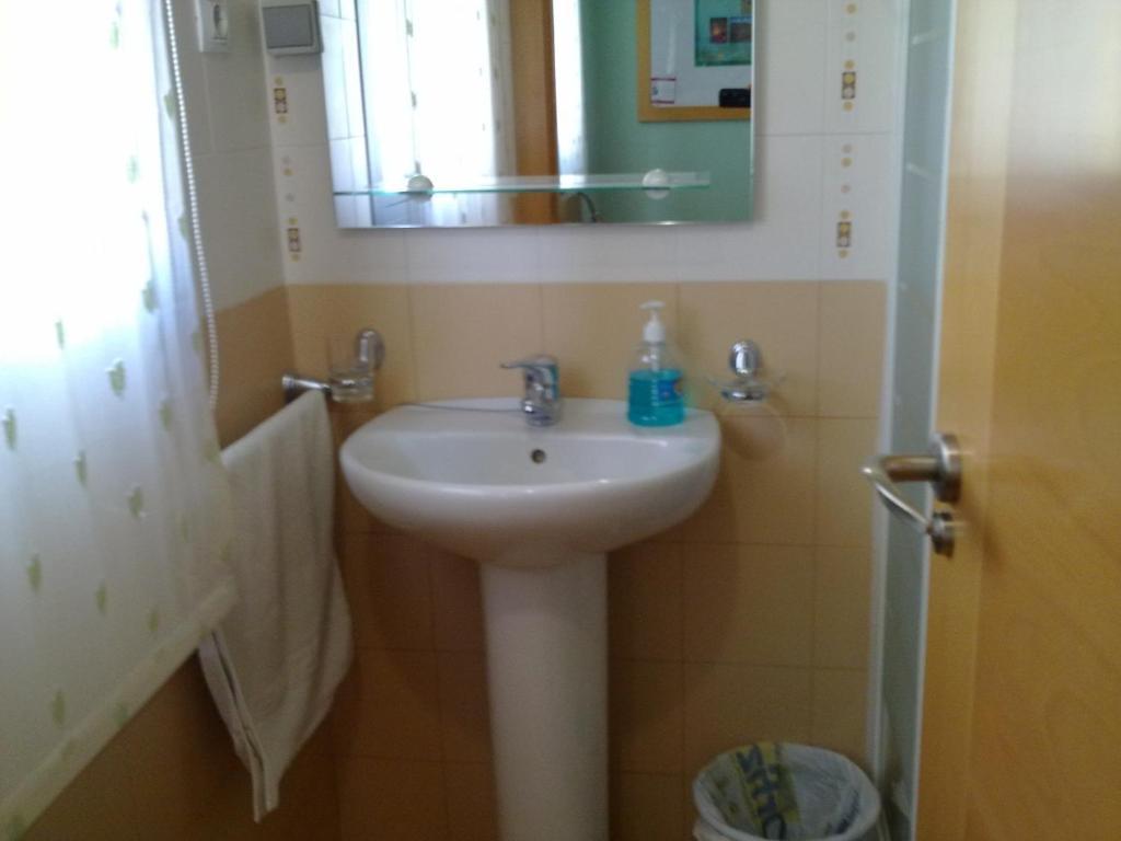 Estancias Del Ebro Hotel Zaragoza Kamer foto